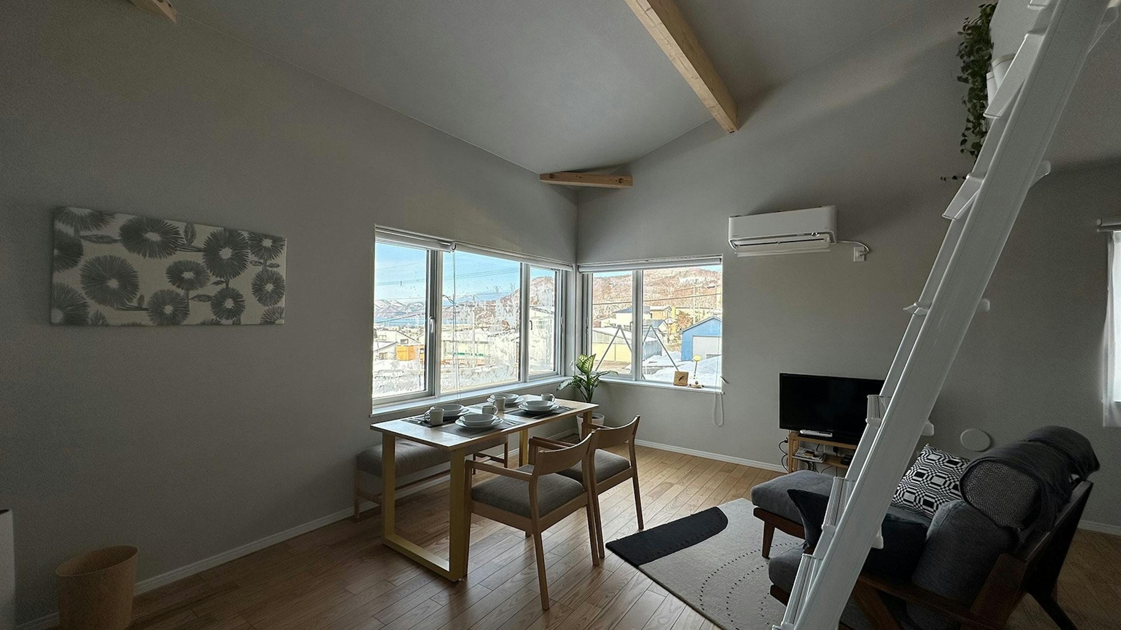 ロフトへのハシゴ