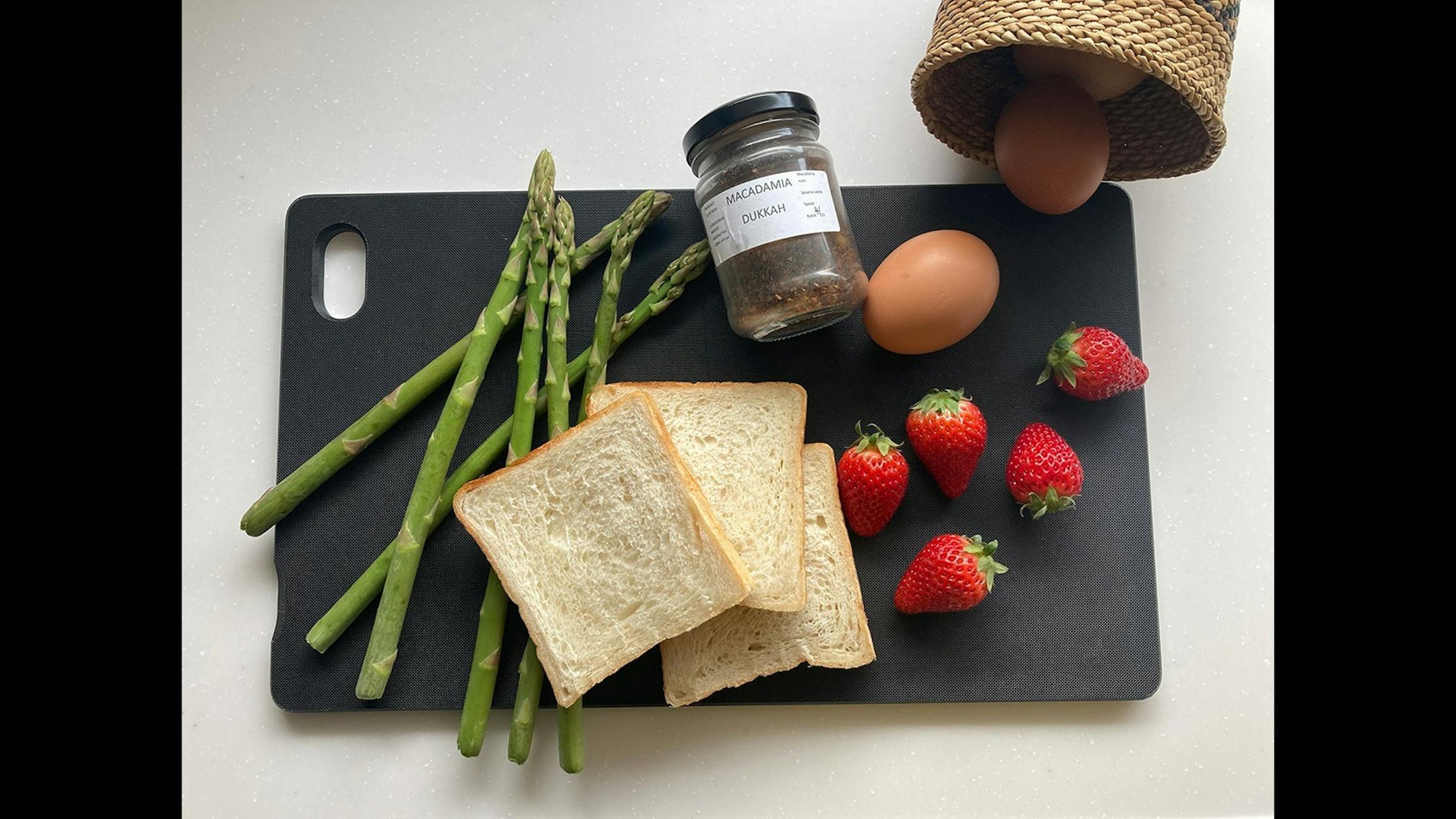 2日分の朝食食材を準備しております。（季節によって内容は異なります）