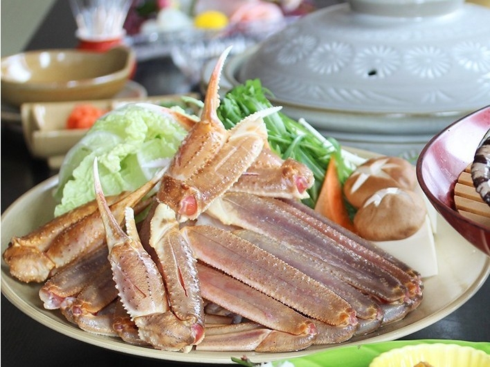 【昼食】【冬旅◆松葉ガニ】★巴コース★《カニ刺し身＆焼ガニ（宝楽焼）＆カニチリ鍋》