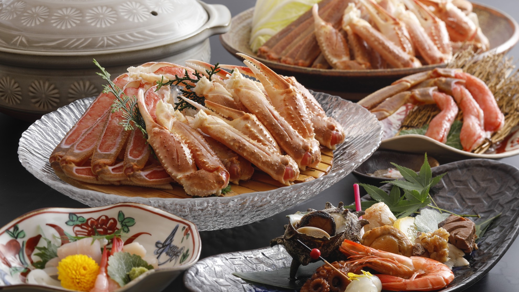 【昼食】【冬旅◆松葉ガニ】★活・巴コース★≪カニ刺し身＆炭火焼ガニ＆カニチリ鍋≫