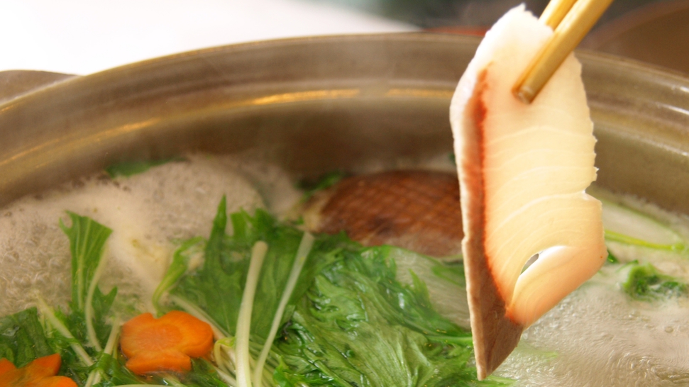 【ブリしゃぶ鍋】とろける食感と旨みは絶品｜冬の味覚｜鰤しゃぶ鍋コース