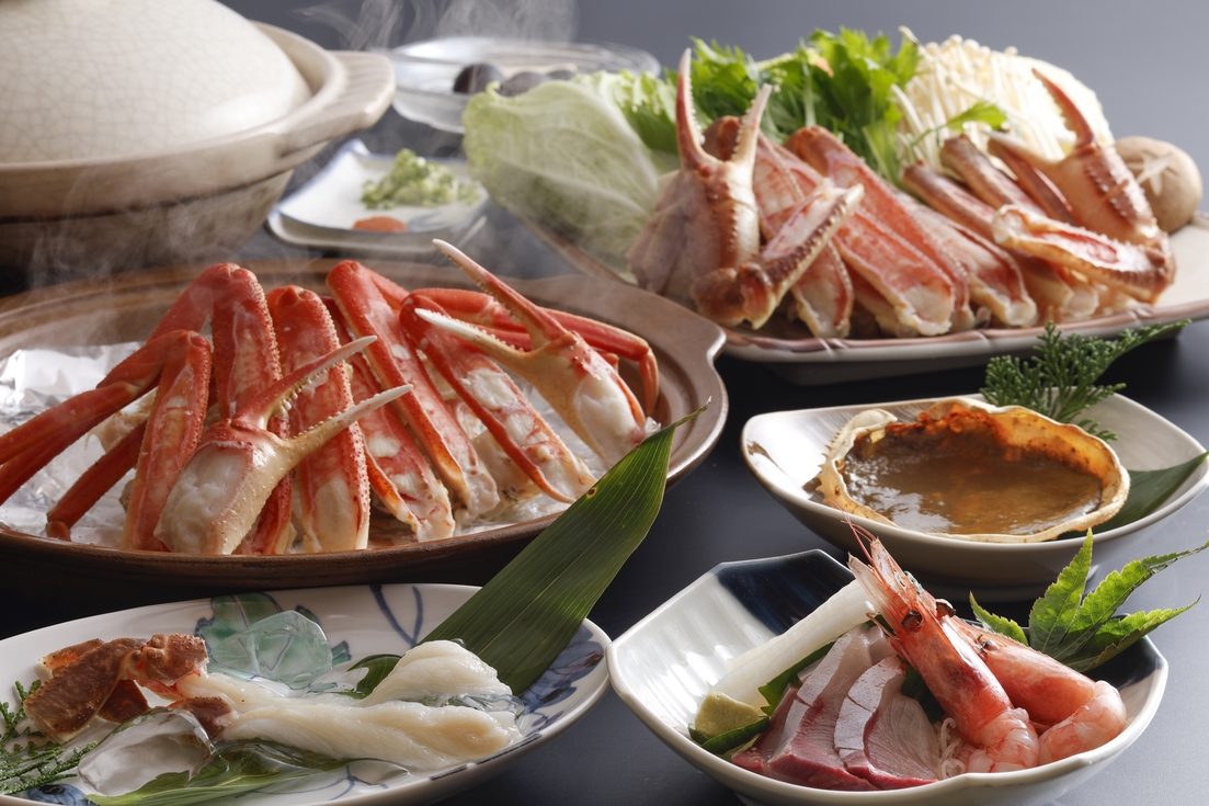 ●松葉ガニちょうどいいコース（カニ刺し、焼きガニ（甲羅みそ）、カニ鍋）