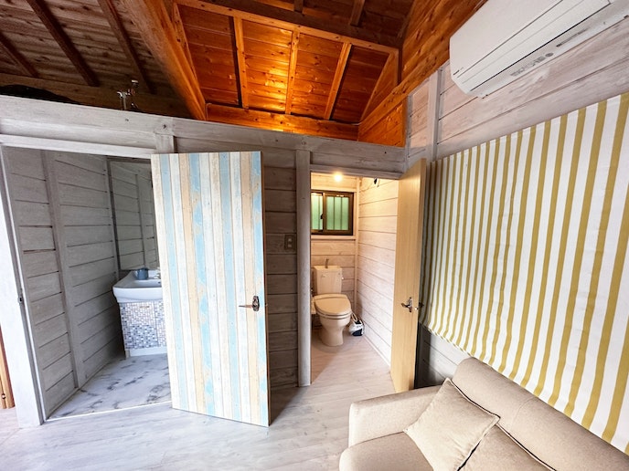 ・【トイレ・洗面所】リビング横にあるので、バタバタしがちな朝の身支度もラクラク