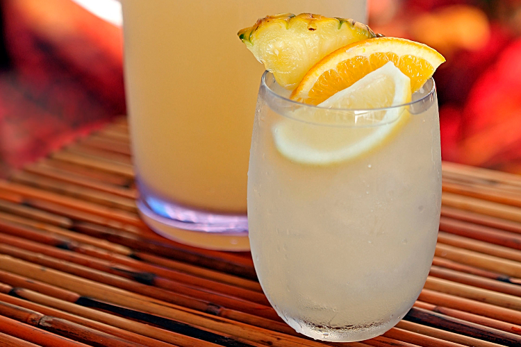 ミックス バー サングリア ピッチャー 一例