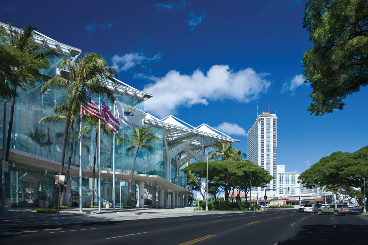 徒歩約3分 コンベンションセンター