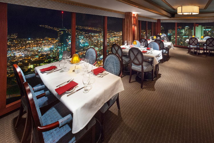 シグネチャー・プライム・ステーキ＆シーフード