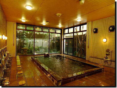 Izu Nagaoka Onsen Fukukitei Ogawa Family Men's large communal bath "Senryo no Yu" A soft hot spring with an alkaline simple spring. You can take a bath for 24 hours.