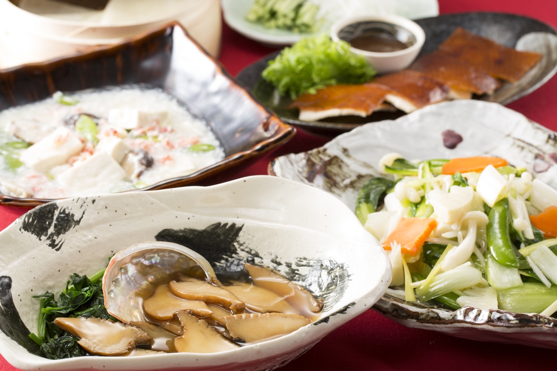 ＜グルメ＆ステイ＞夕食は中華料理「桃李」の人気メニュー【百花繚乱（4品）】／夕・朝食付