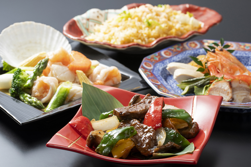 ＜グルメ＆ステイ＞夕食は中華料理「桃李」でシェフおすすめメニューのディナーコースで贅沢に／夕朝食付