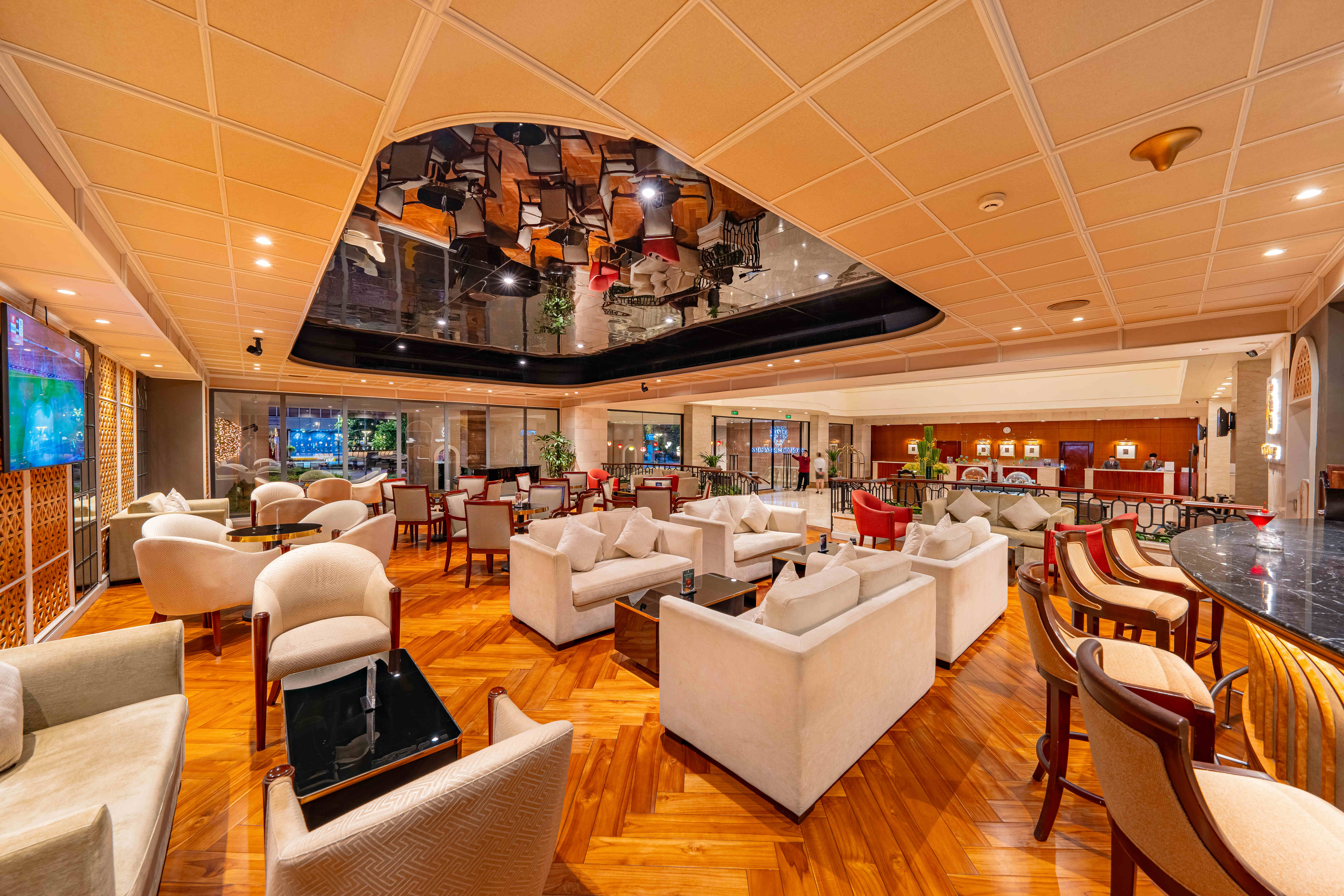 キング　ラウンジ