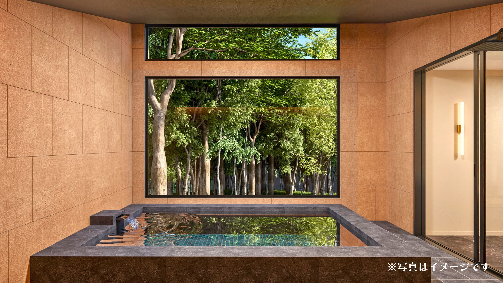 新登場のプレミアム・ドーム8m　大きな窓のお風呂が24時間入浴OK