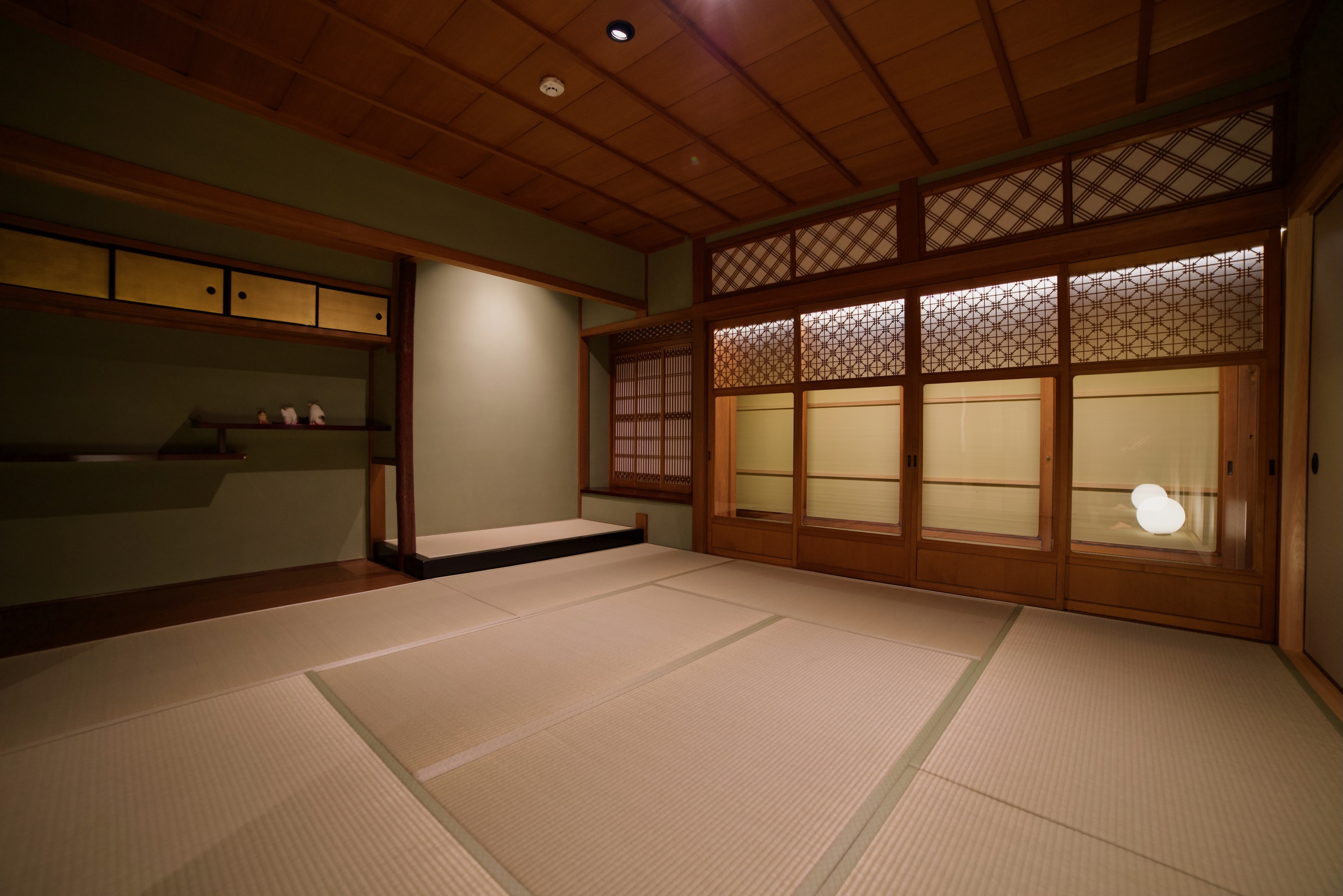 【十三番街A棟 2階和室/寝室（布団敷き）】