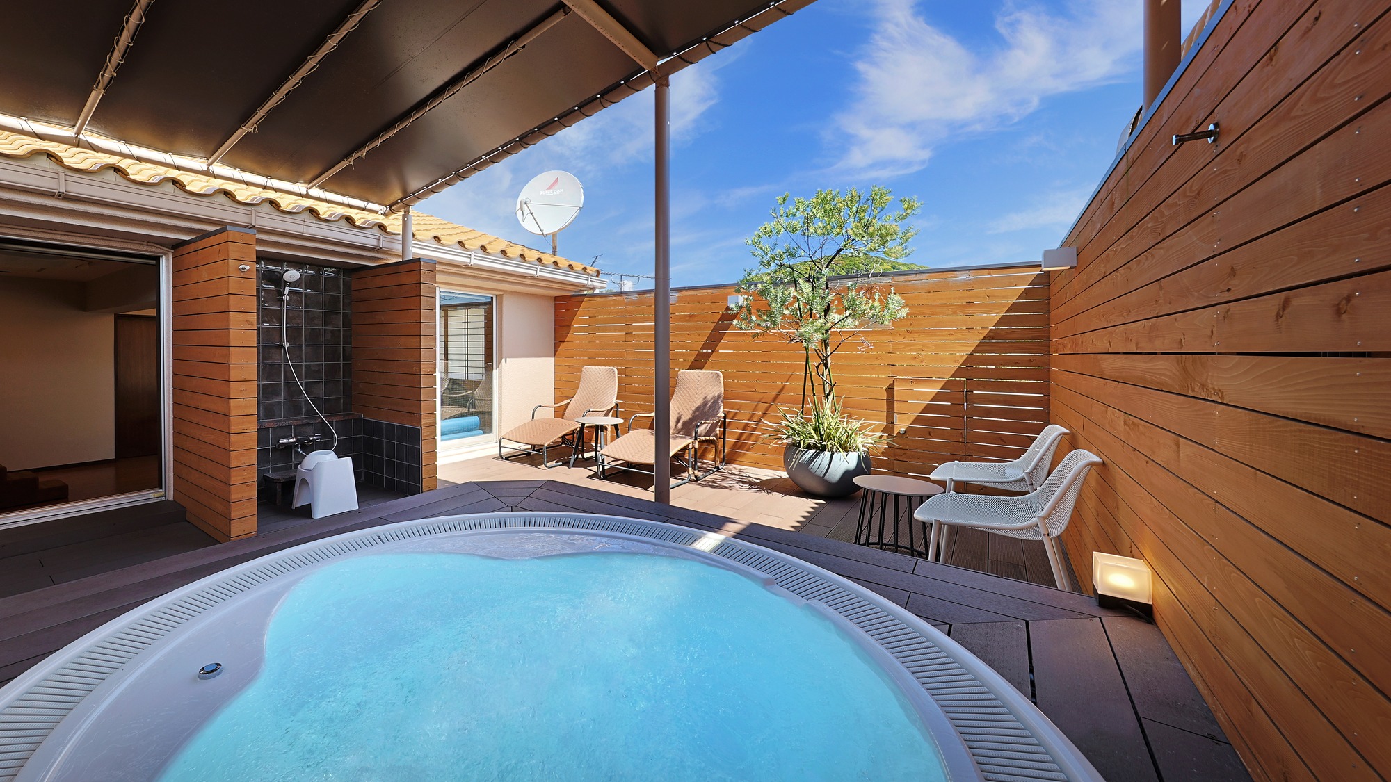 2Fジェットバス付きプレミアム洋室