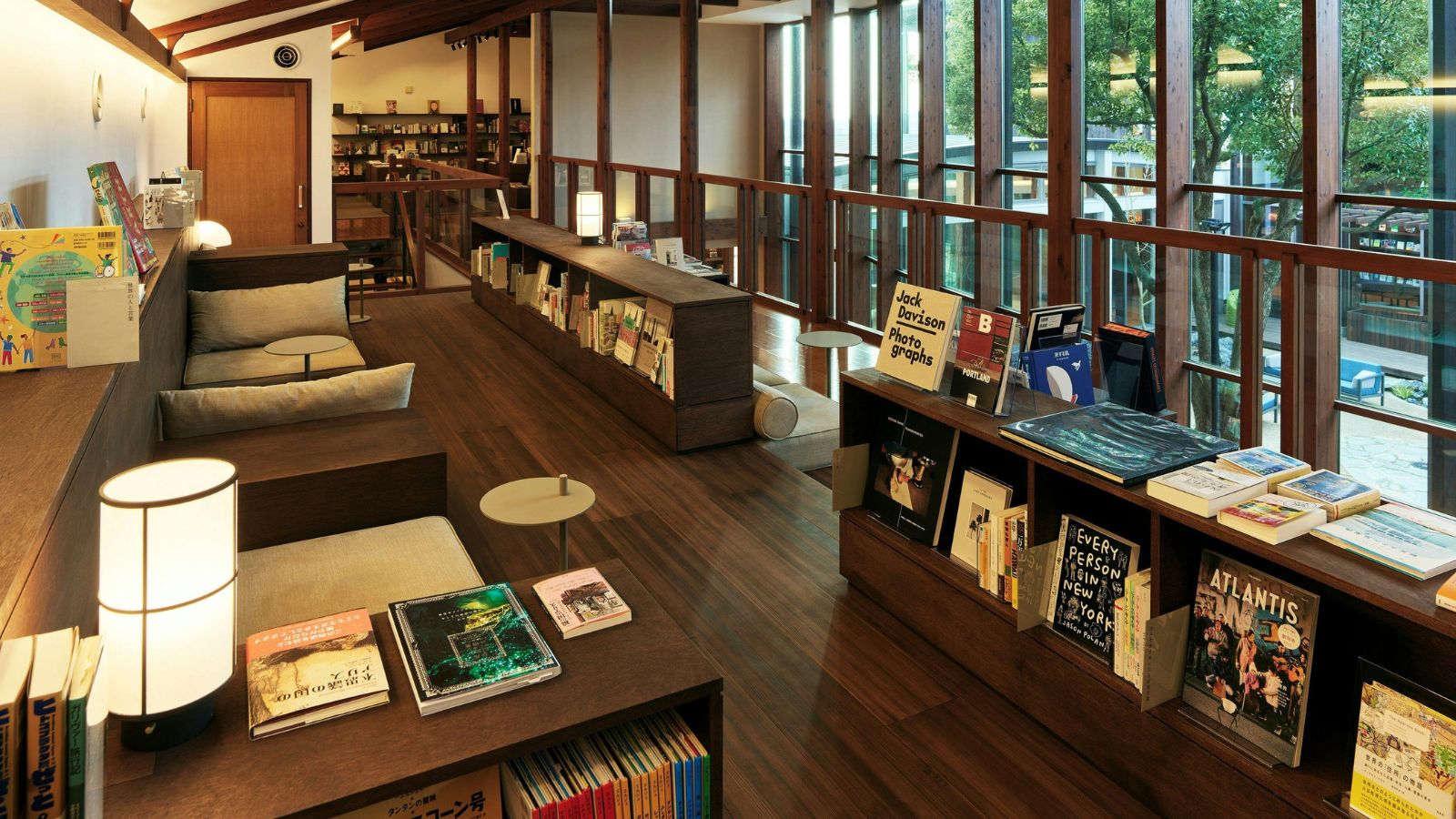 2Fブックラウンジ