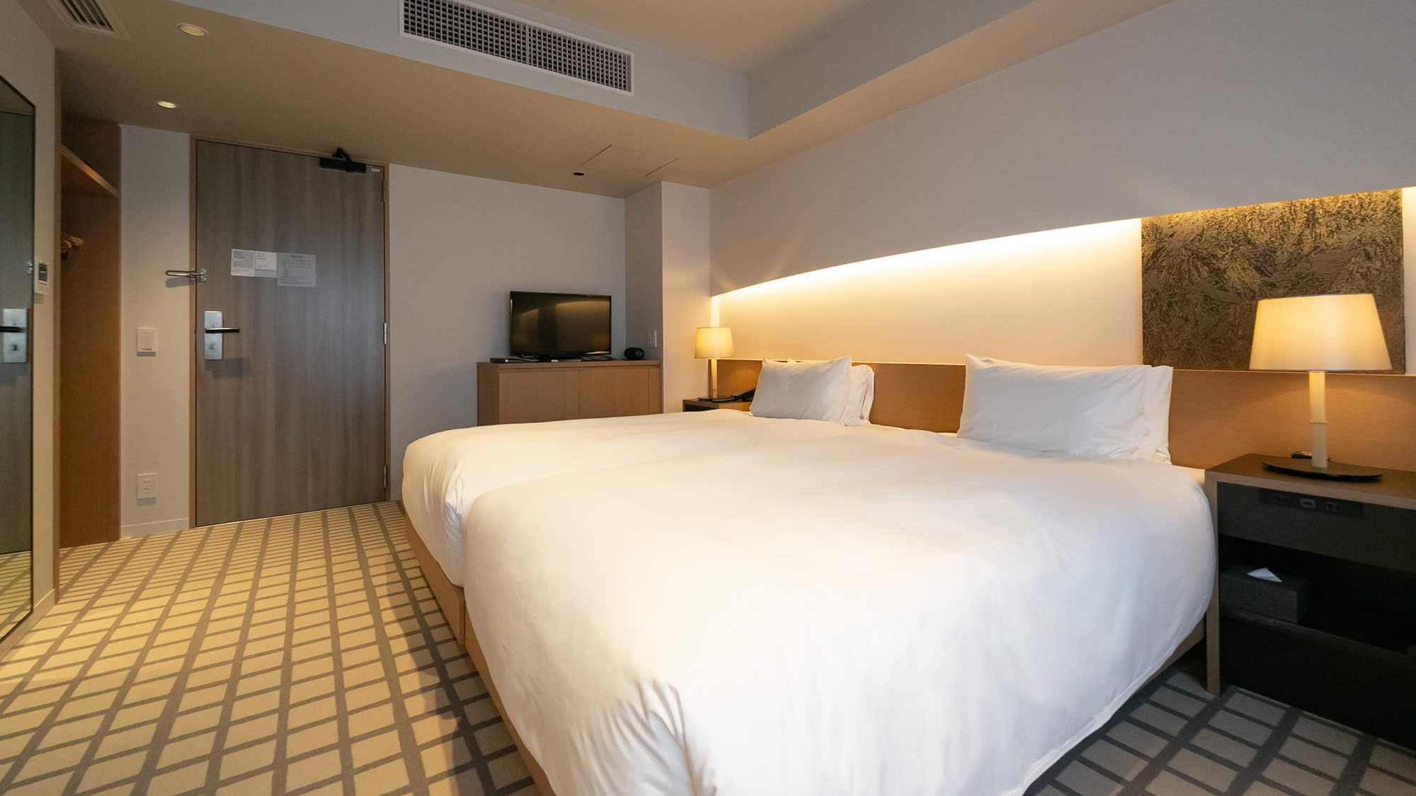 ハリウッドツイン