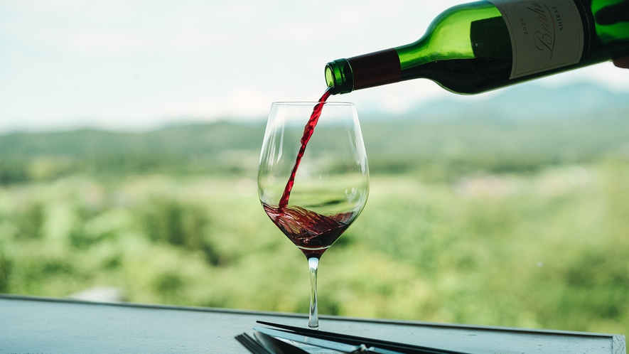 ・【レストラン雪峰】ワインやアルコール類も豊富に取り揃えております