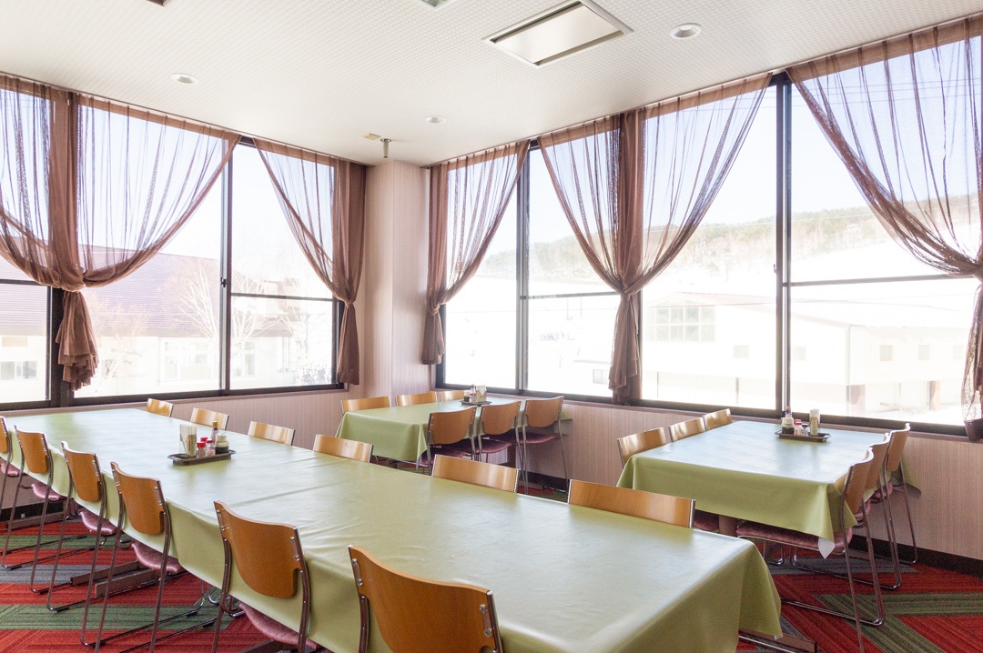 【手ぶらでお得にスキー・スノボ！】リフト2日券・レンタル30％割引プラン｜1泊2食付