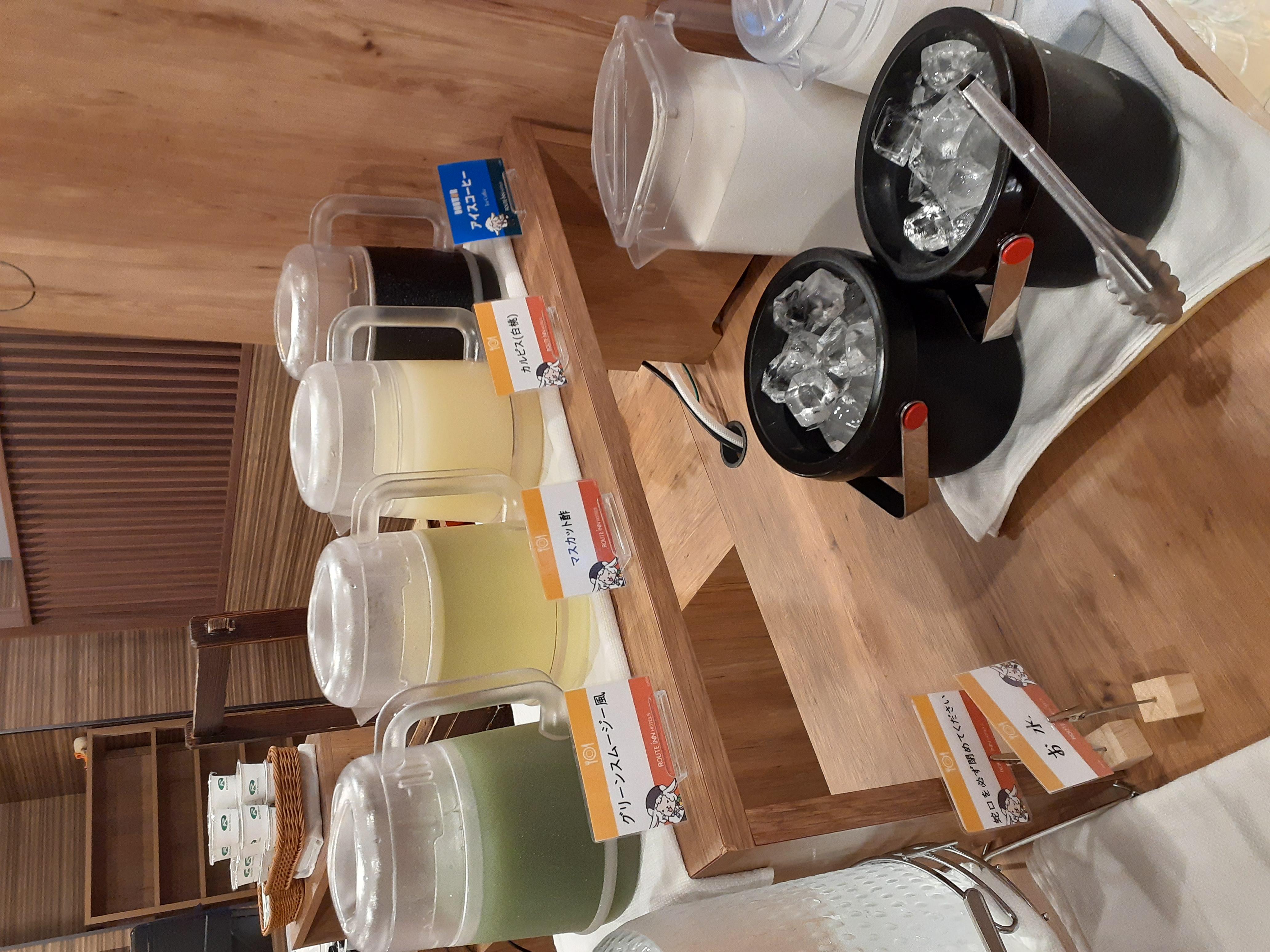 バイキング朝食