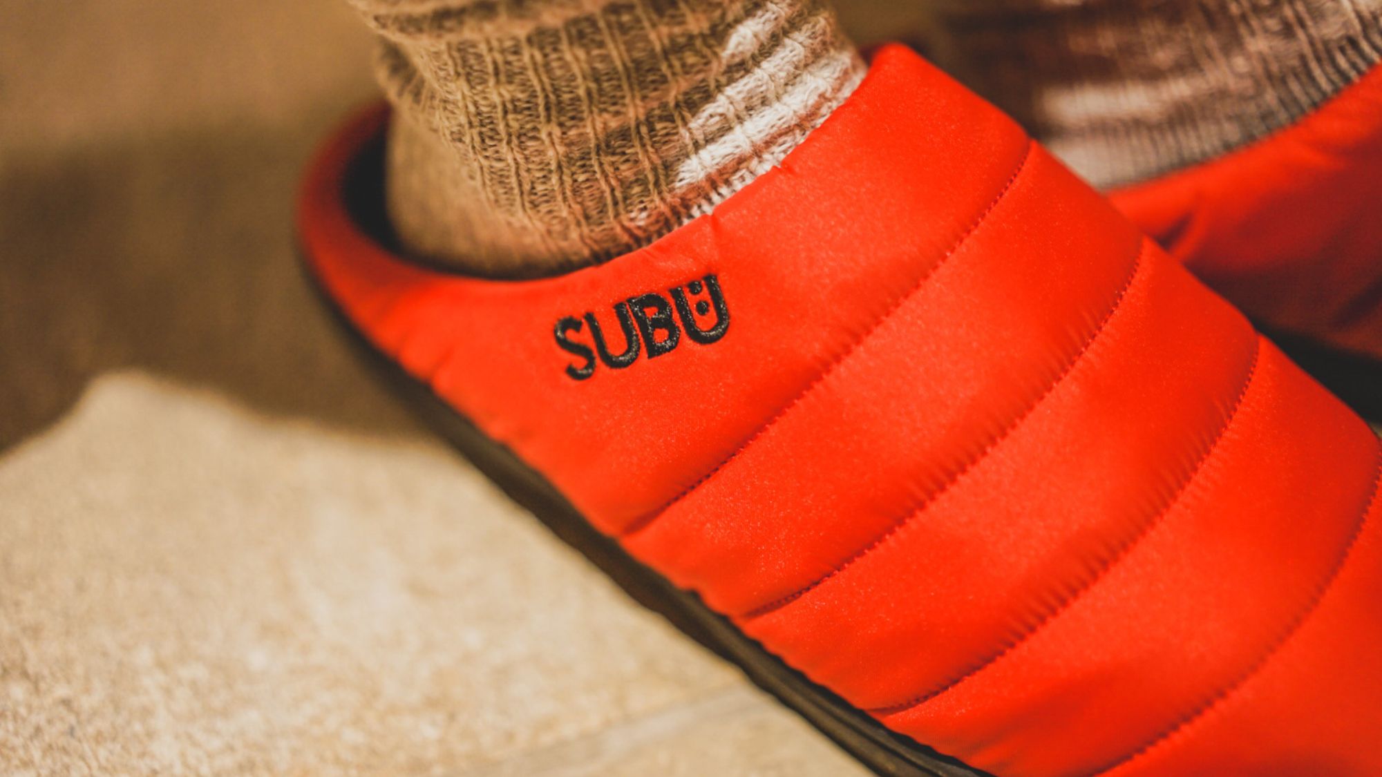 お持ち帰りいただける室内サンダル「SUBU」