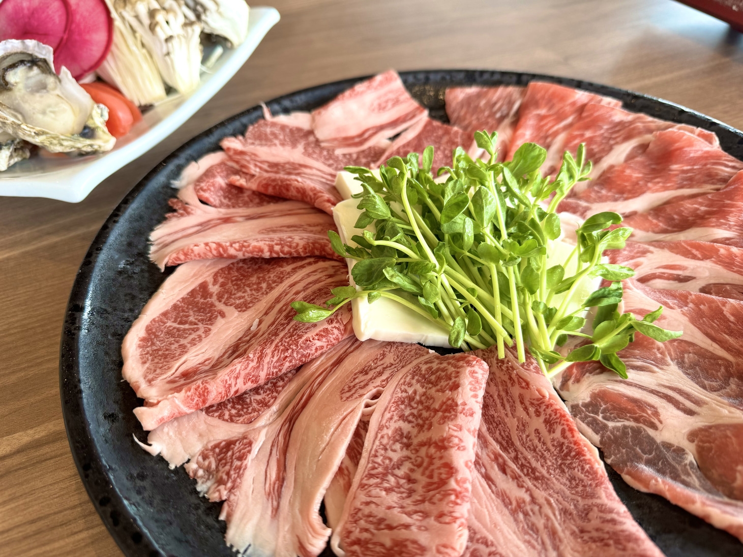 【厳選素材】黒毛和牛と糸島産牡蠣を食すしゃぶ鍋プラン 1泊2食