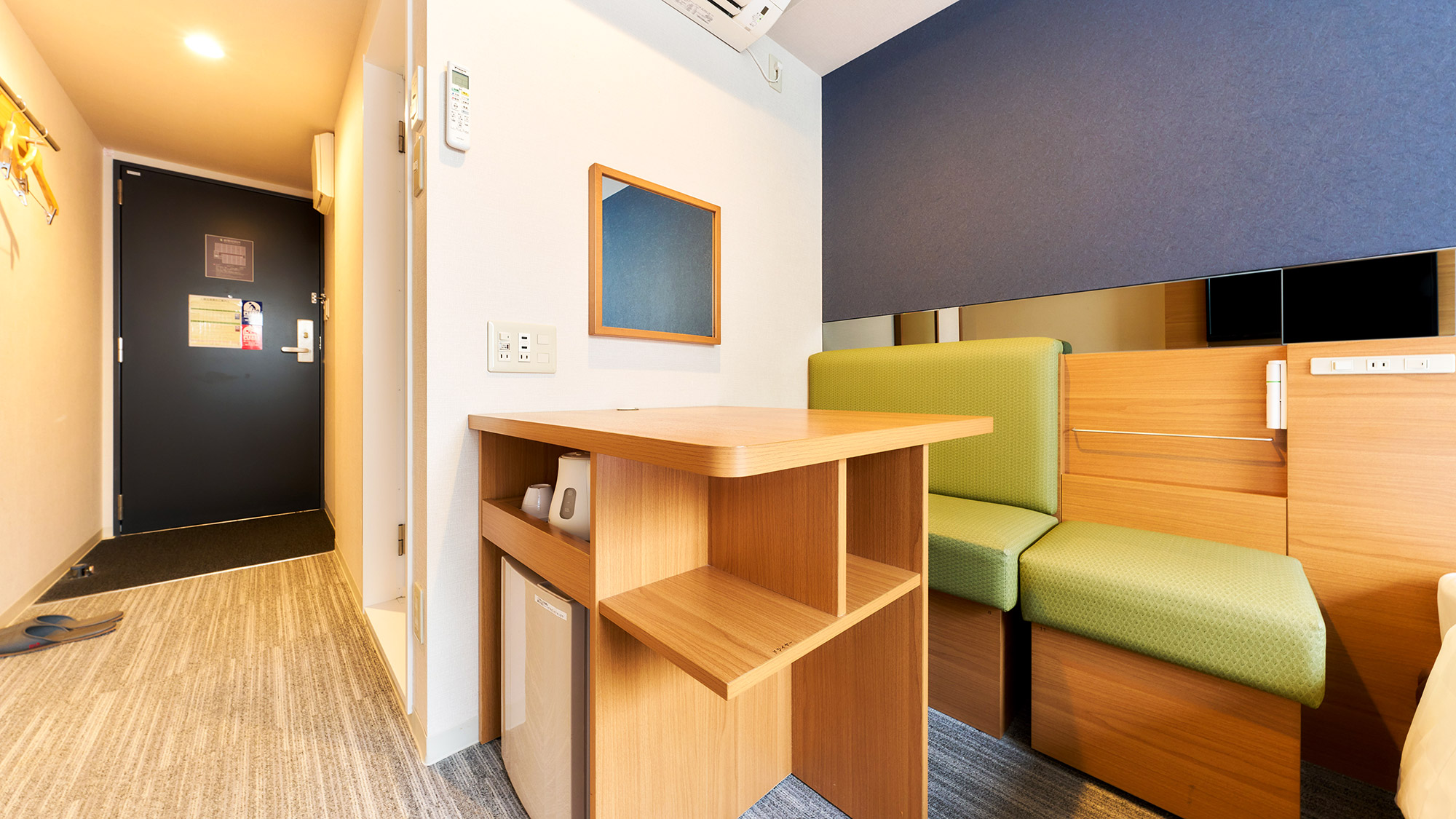 ・【シングルルーム】館内には洗濯乾燥機や電子レンジなども完備し、長期滞在の方にも好評です