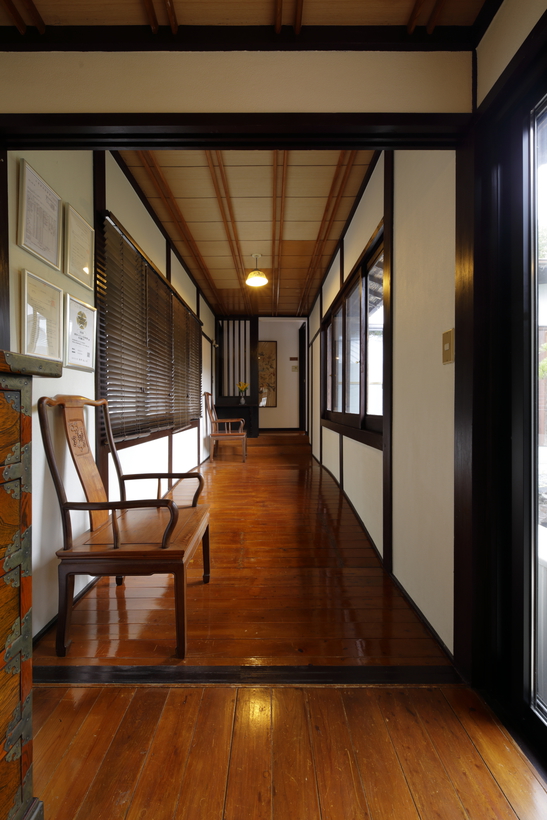 本館　廊下