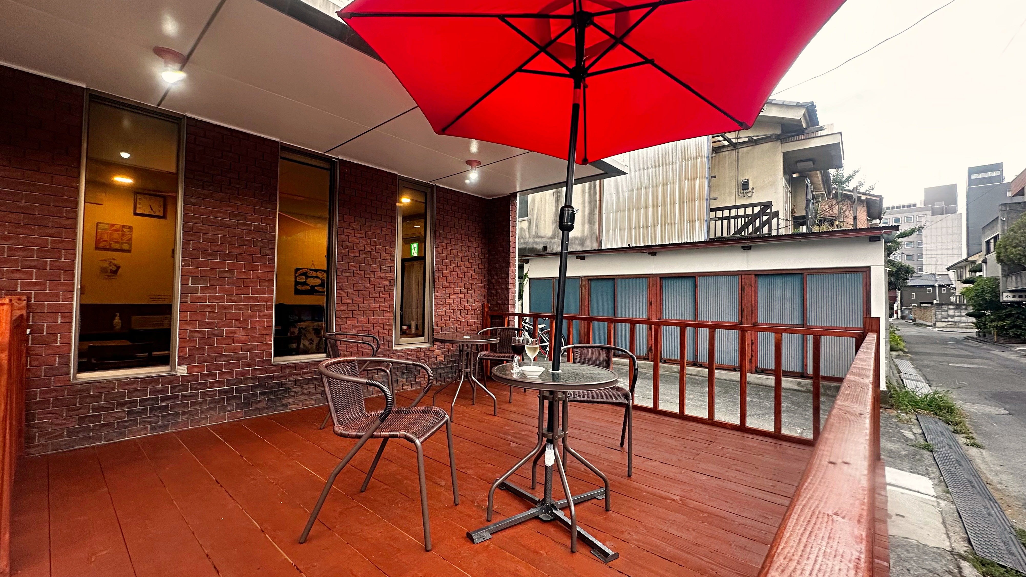 新テラス席オープン！テラス席で楽しむグラスワイン！（グラスワイン＋スナック500円）