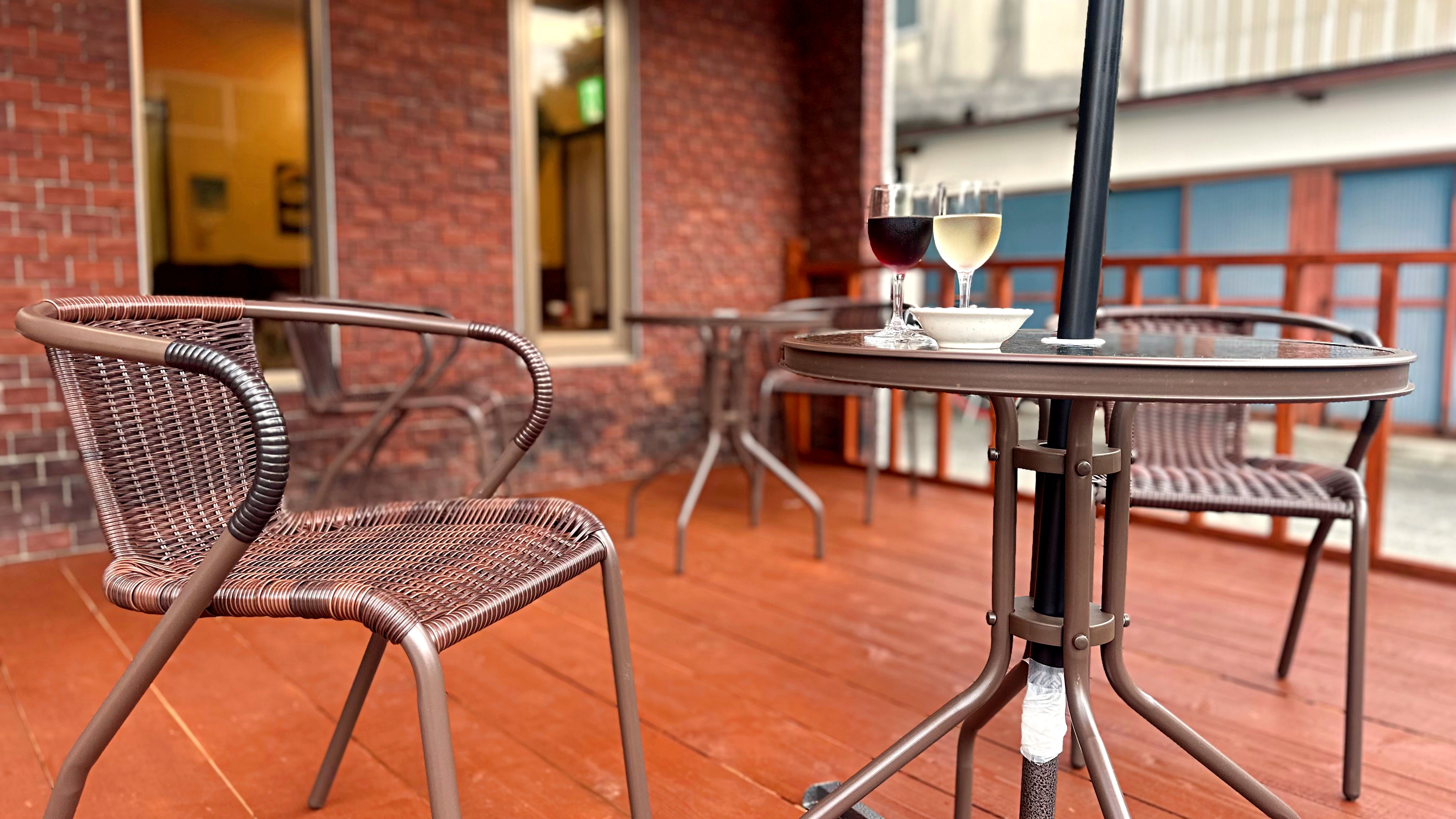 新テラス席オープン！テラス席で楽しむグラスワイン！（グラスワイン＋スナック500円）