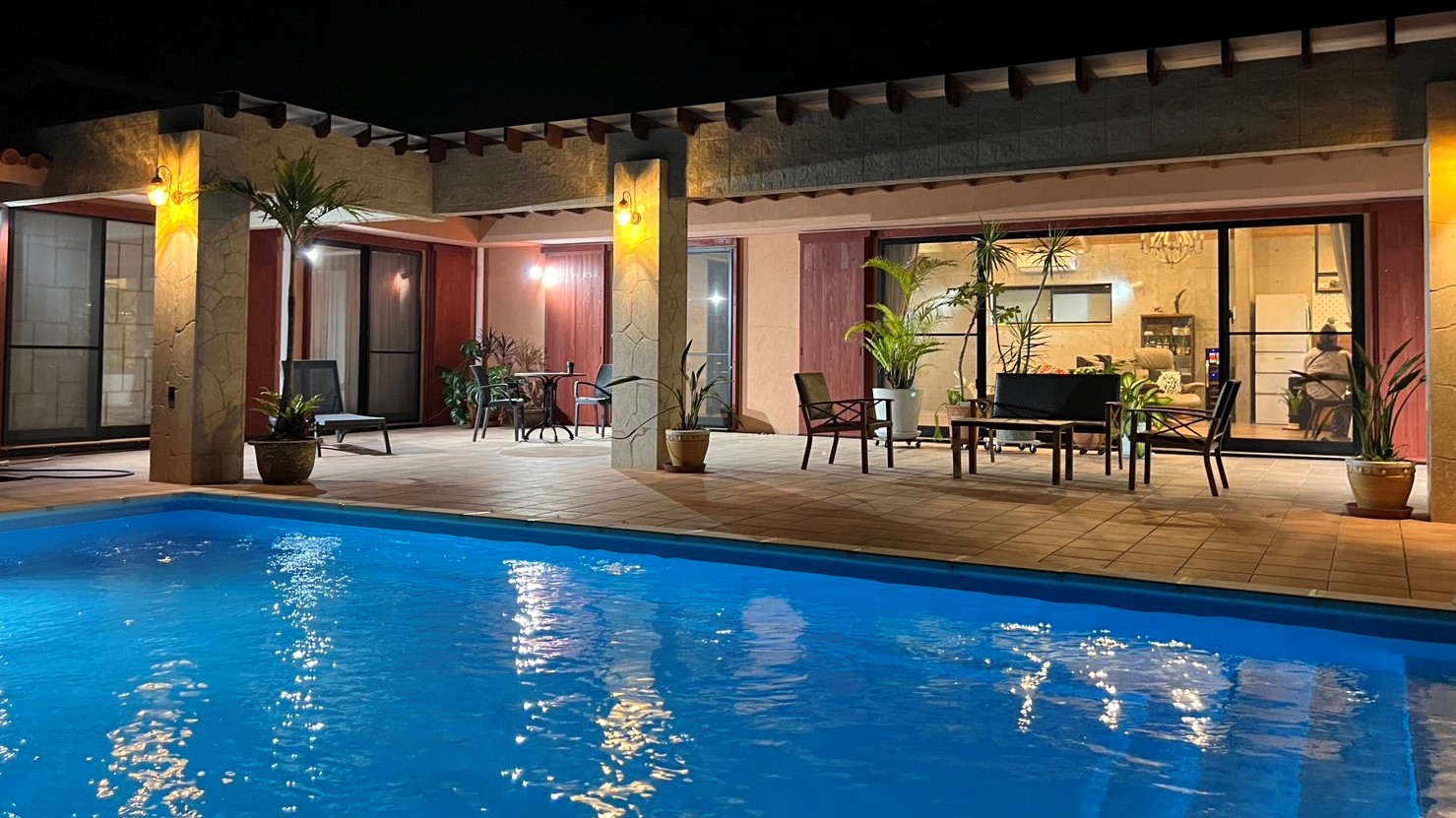 沖縄 コンドミニアム 子連れ プール付き