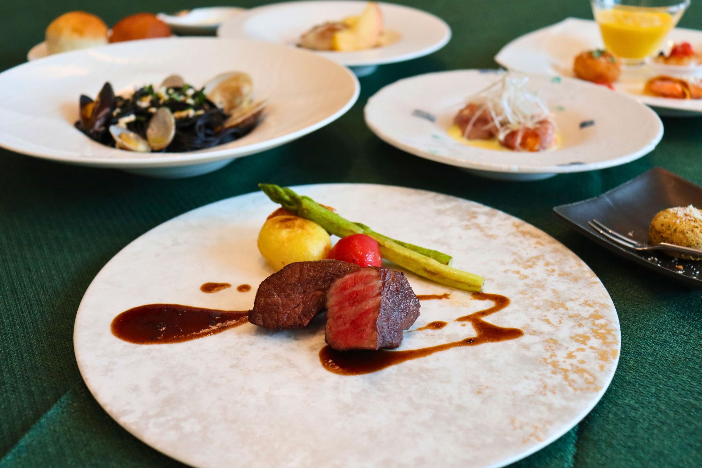 【和牛と魚介を両方楽しむ】ディナーコース付きプラン（夕・朝食付き）