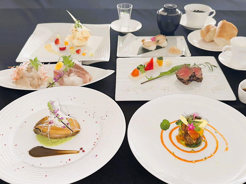 鮑と夏野菜を使った創作コース