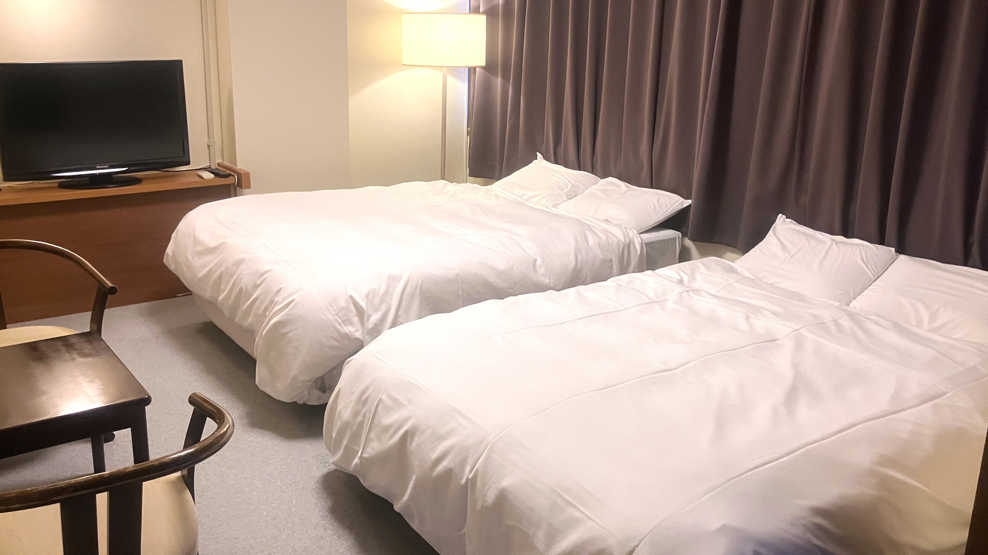 7畳ベッドルーム＋次の間和室12畳