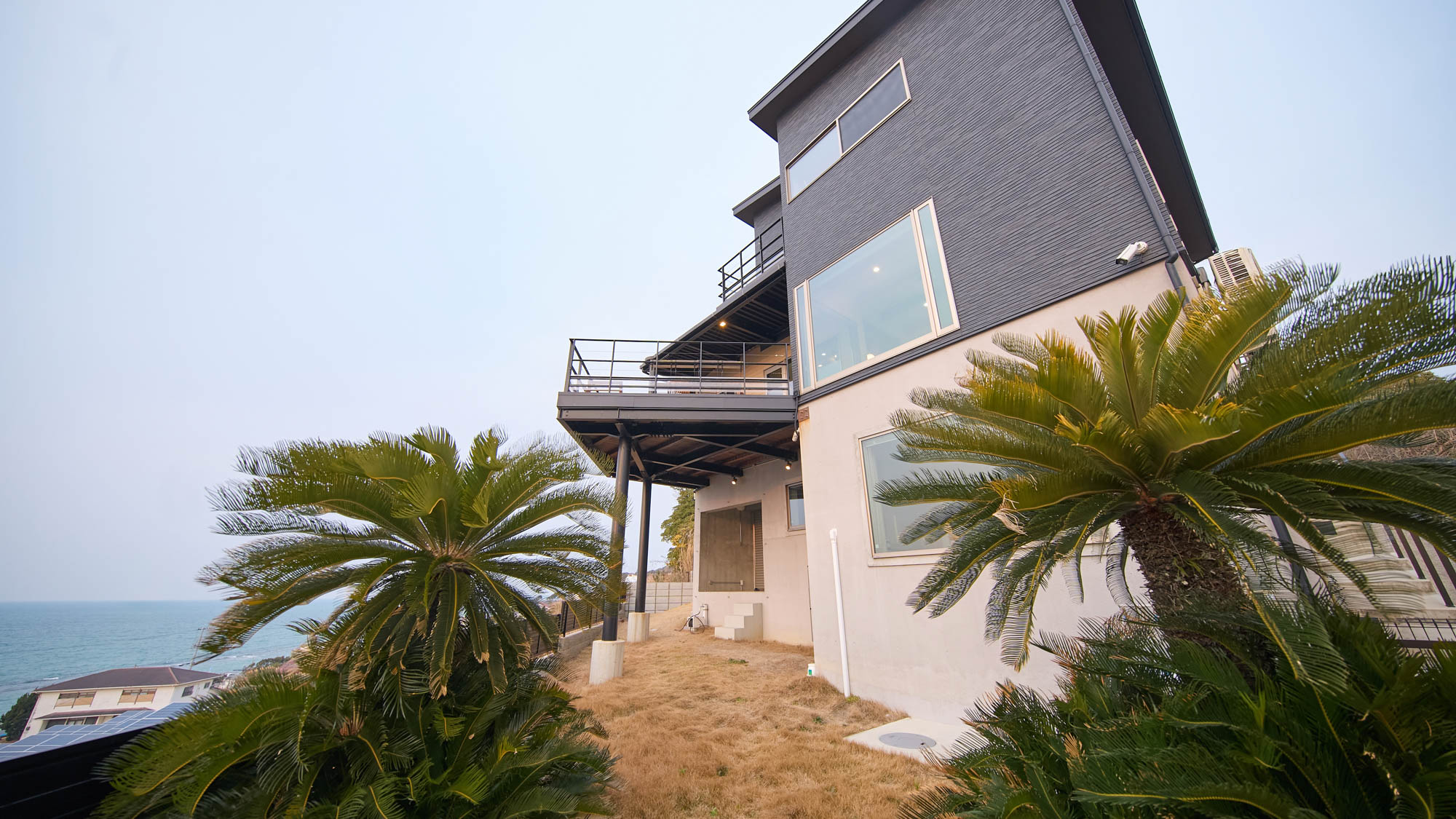 ガーデン側からの外観