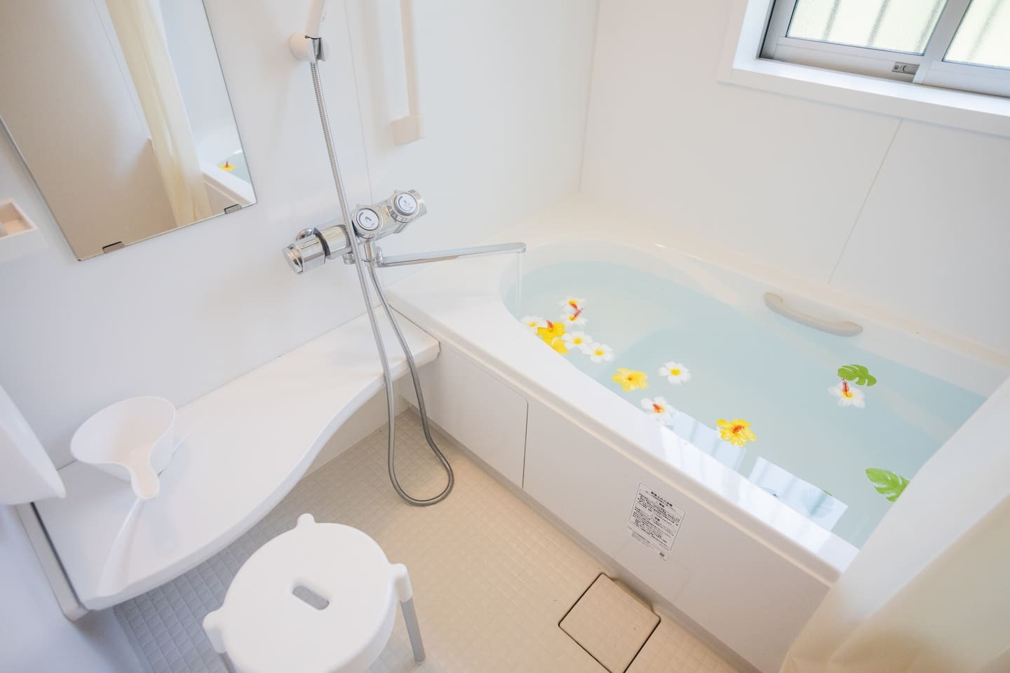 ・1階バスルーム(A棟)