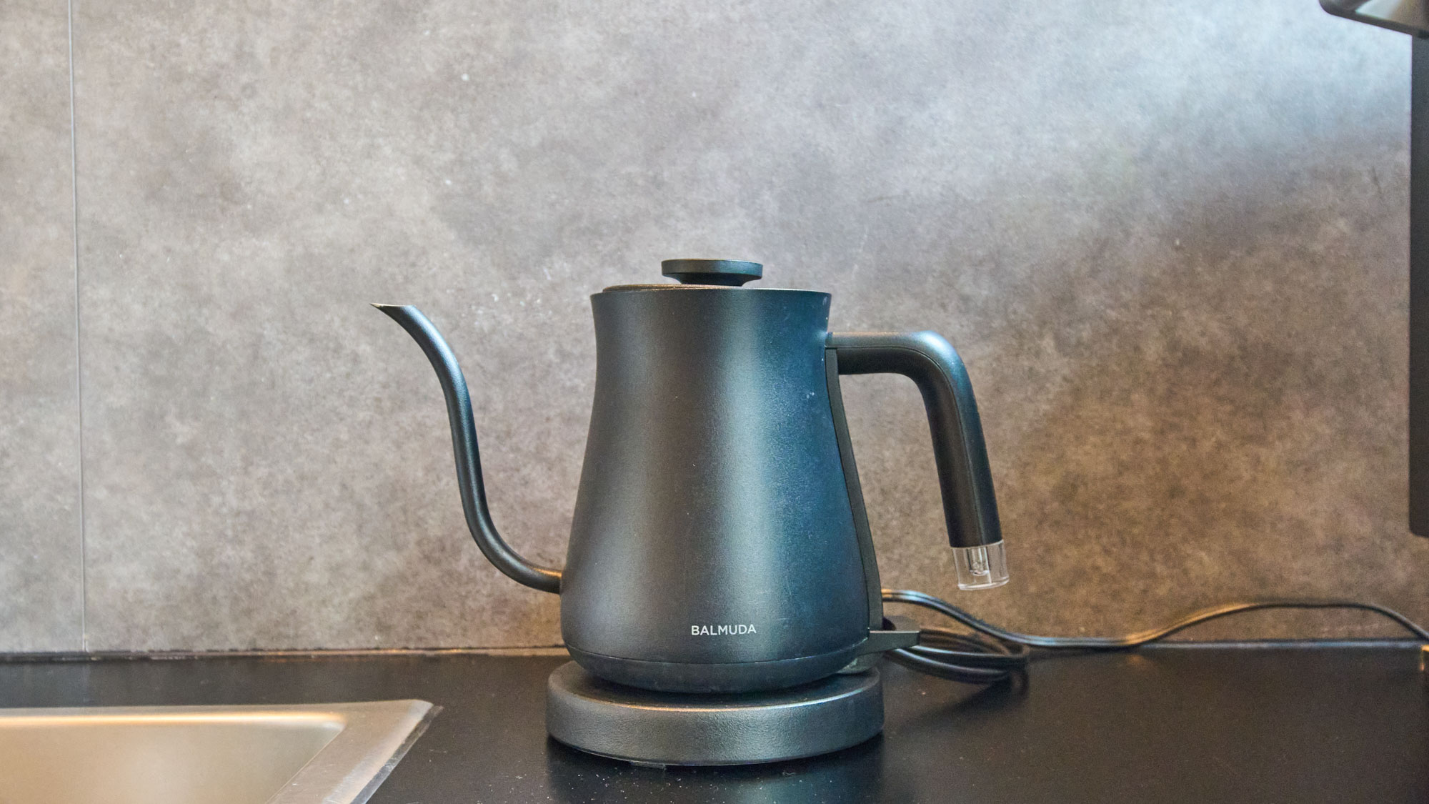 キッチン備品：電子ケトル