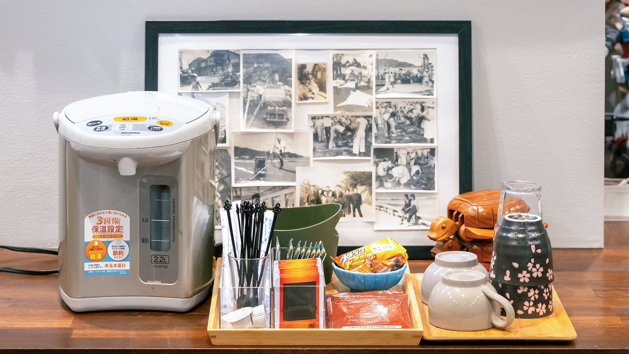 ・【カフェレストラン】宿泊の方はセルフサービスでお茶やコーヒーを自由にお楽しみいただけます