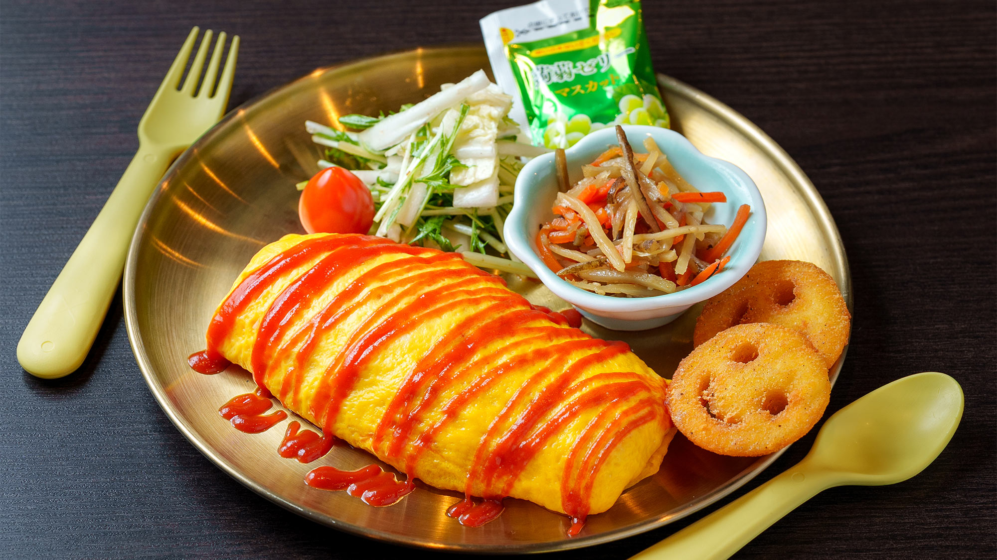 ・【夕食】キッズプレート/生魚以外のお子様メニューでオムライス等内容は異なる場合があります