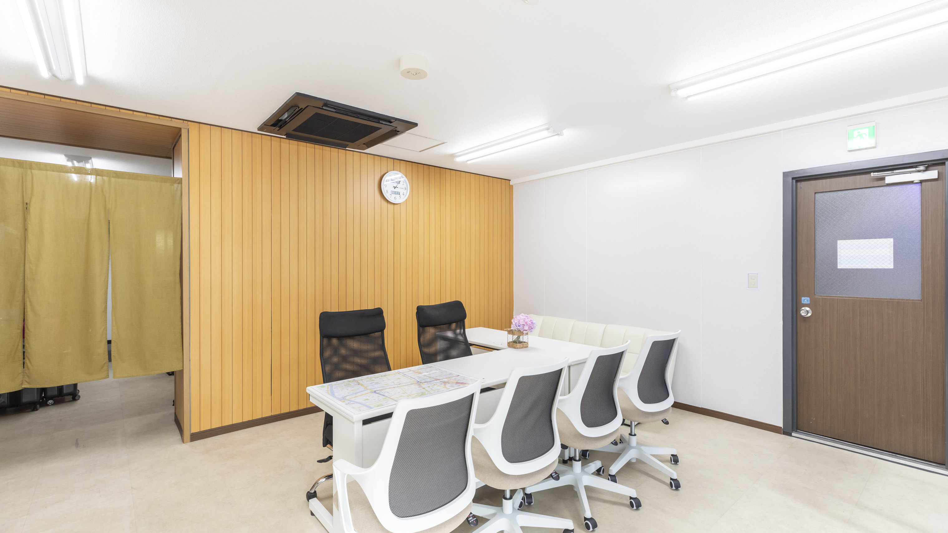 フロントロビー