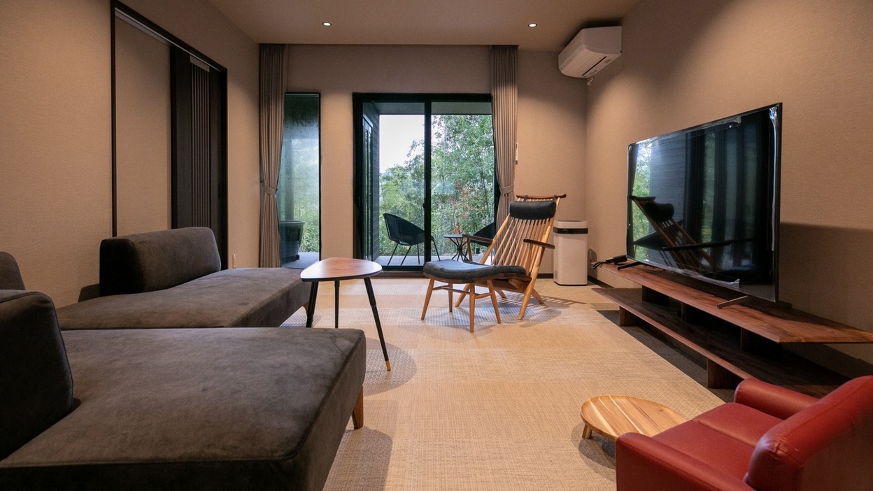 藍-Ai-メゾネット◆1階信楽焼浴槽2階露天ジャグジー付