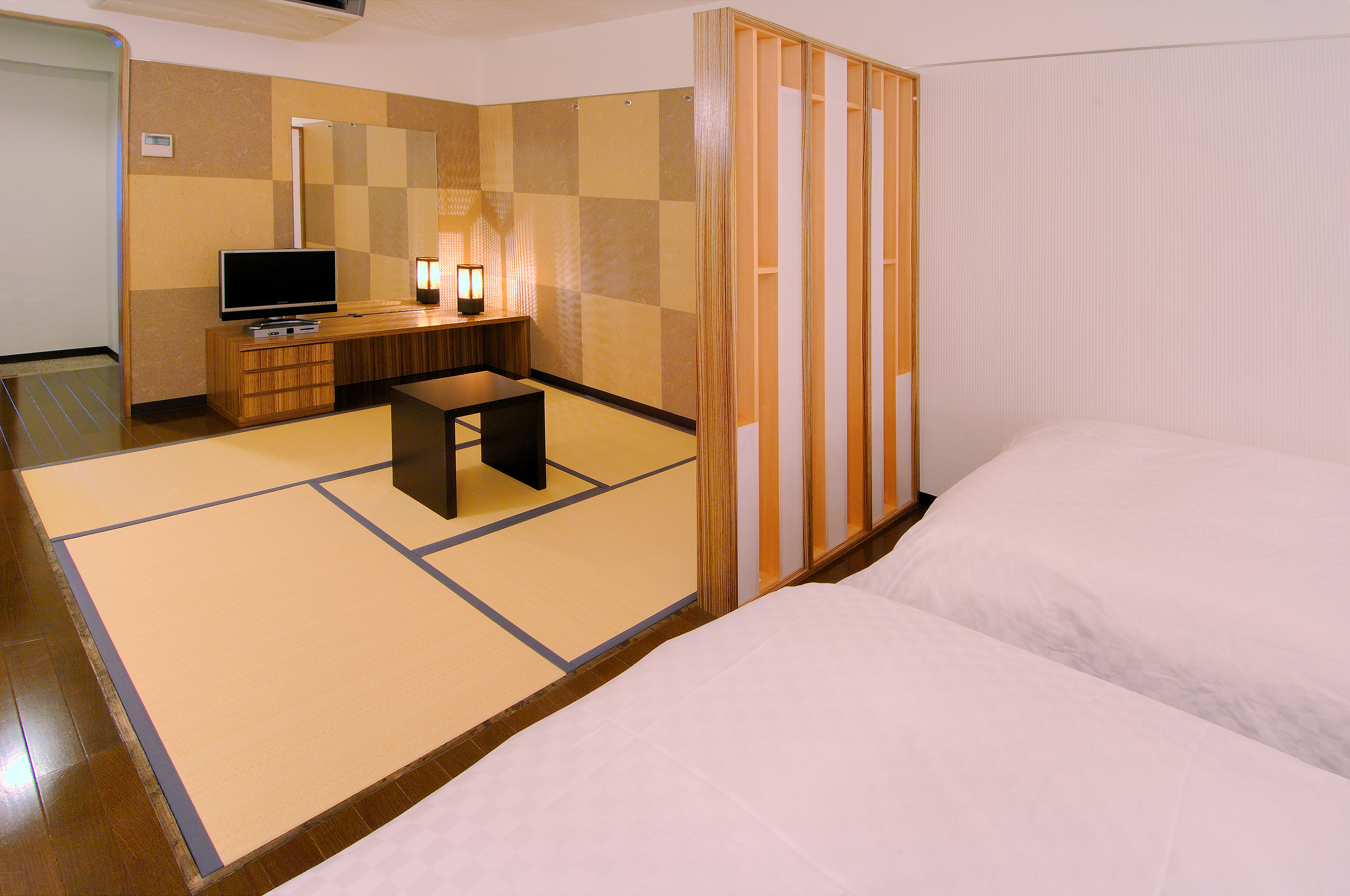 ご家族に人気の和洋室【1名～4名】