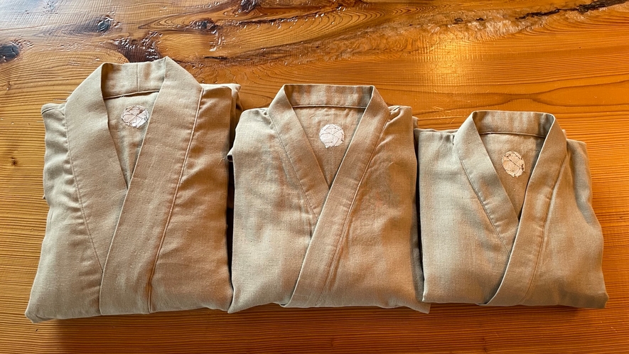 作務衣（大人フリーサイズ、小さいお子様、幼児用の３種類をご用意）