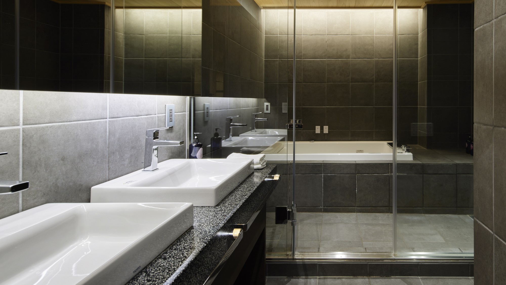 Executive Suite 4 beds エグゼクティブスイート4ベッド　キッチン付き