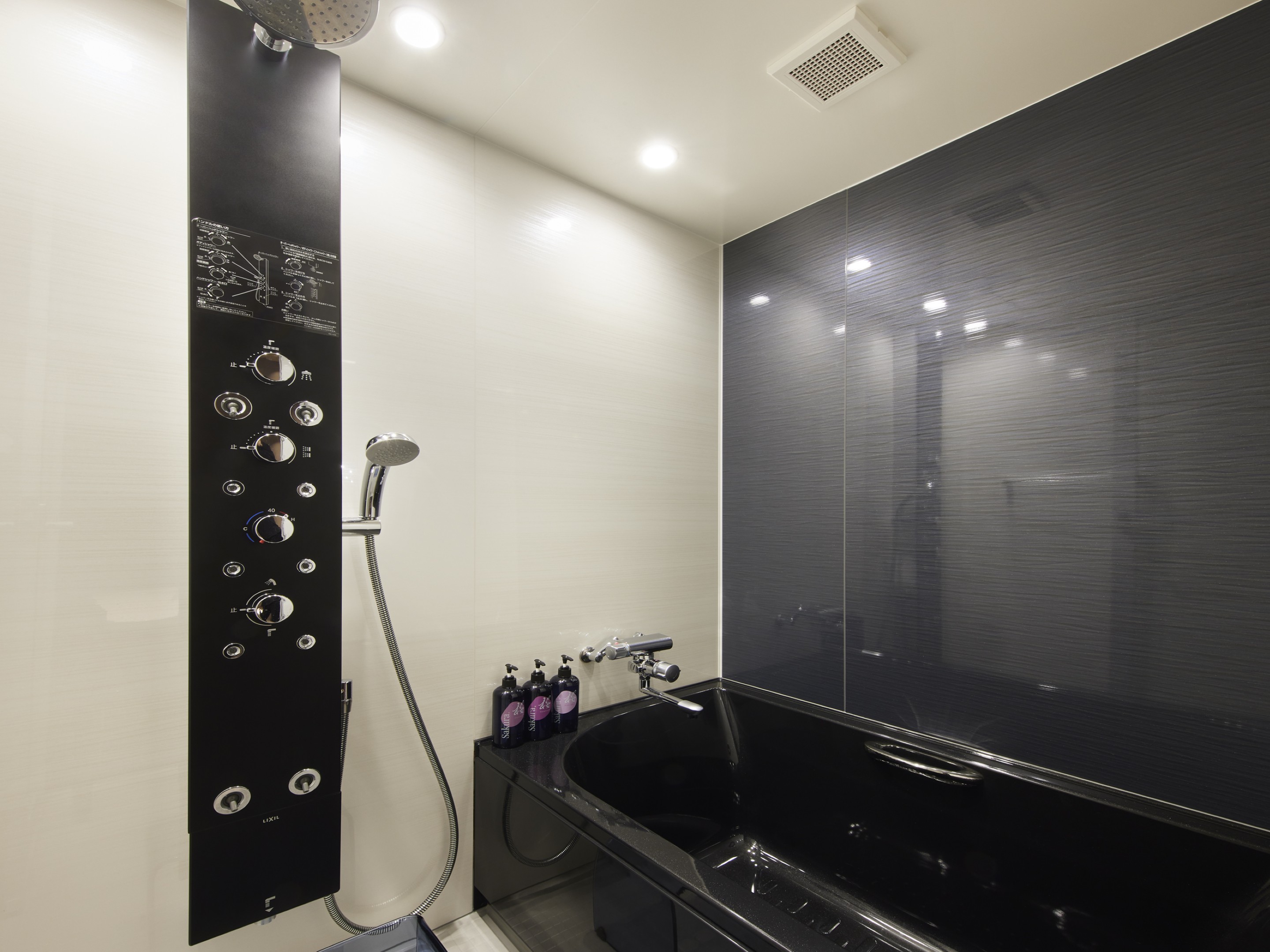 Standard 3 Bed A スタンダード3ベッドA