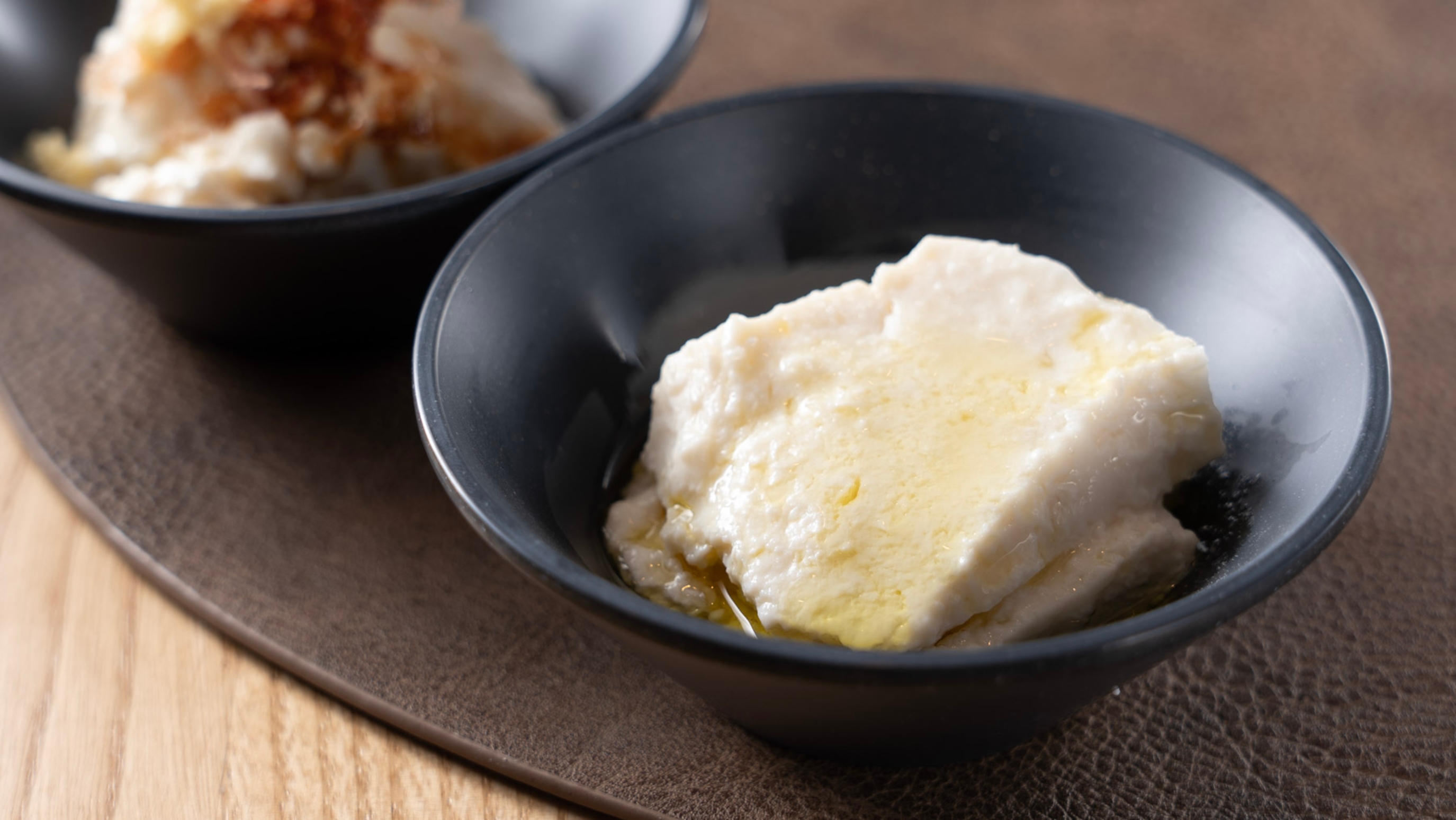 昔ながらの製法で作られた本物のお豆腐をお召し上がりください