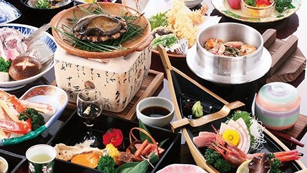 ◆【さき楽２８】肉厚の天然活あわびを陶板焼きに！「活あわび陶板焼き御膳」＜夕朝食付＞