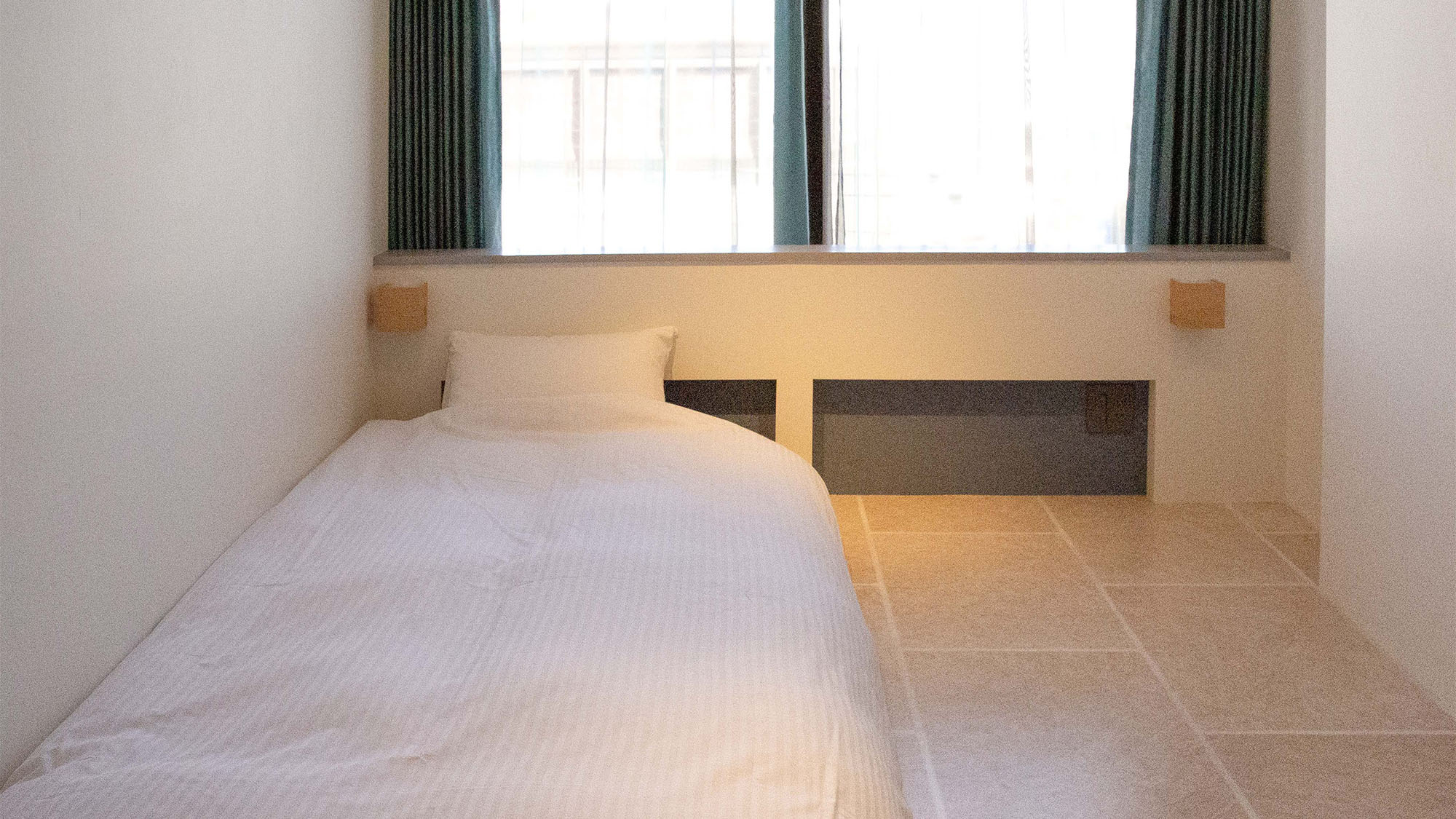 ・【女性専用デスク付メゾネット_3F】清潔感と快適を備えた旅する女性の味方