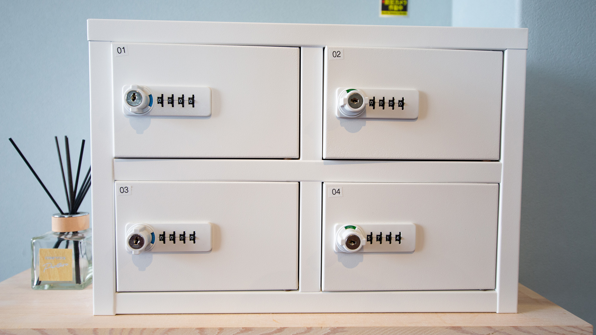 ・【金庫】貴重品はフロア専用の金庫をお使いください