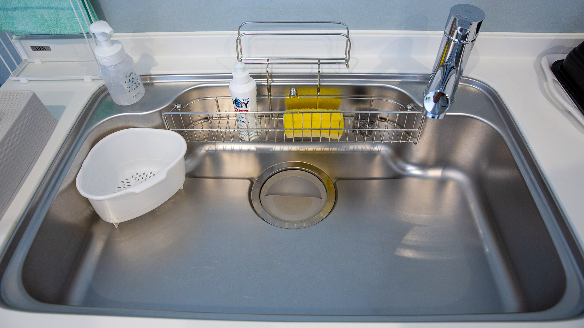 ・【共用キッチン_4F】広いシンクでたくさんの洗い物でも快適です