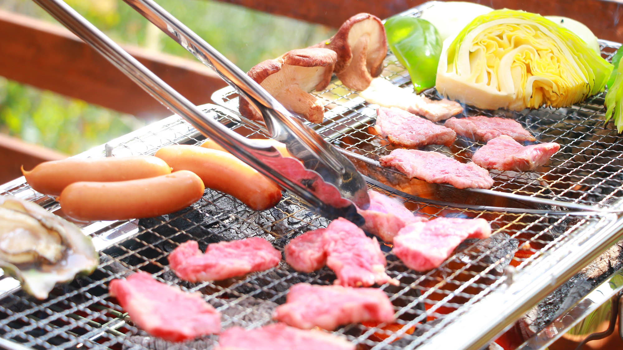＼お肉のセット付手ぶらでBBQ／広々ウッドデッキ×プライベート空間まるで別荘気分＜夕食食材付＞