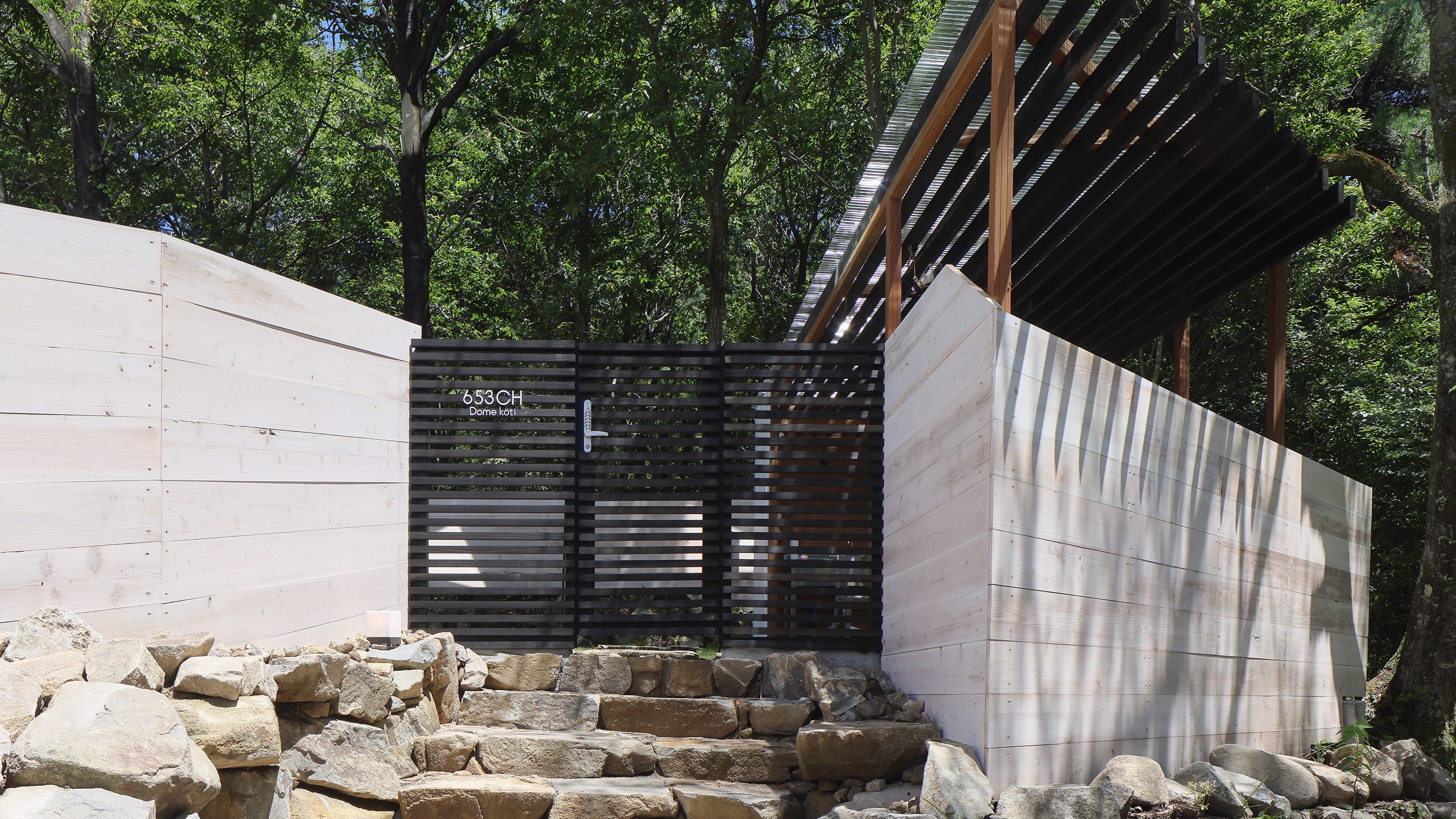 【Dome Koti 653CH】エントランス